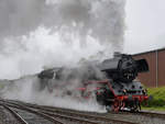 Die Dampflokomotive 41 1150-6 macht Anfang Mai 2017 im Eisenbahnmuseum Bochum mächtig Dampf.