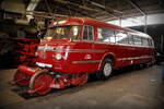 Schi-Stra-Bus (Schiene-Straße-Bus) aus den Fünfzigern im Eisenbahnmuseum Bochum-Dahlhausen am 22.05.2022