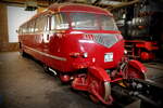 Schi-Stra-Bus (Schiene-Straße-Bus) aus den Fünfzigern im Eisenbahnmuseum Bochum-Dahlhausen am 22.05.2022