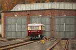 Wismarer Schienenbus T2 am Lokschuppen im Eisenbahnmuseum Bochum Dahlhausen, am 23.11.2024.