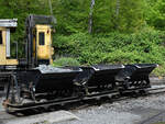 Diese drei Feldbahnloren waren Mitte April 2024 im hinteren Teil des Eisenbahnmuseums in Bochum zu finden.