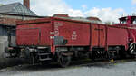 Dieser 1956 gebaute offene Güterwagen der Bauart Omm 52 (891 937) war Mitte April 2024 im Eisenbahnmuseum Bochum zu sehen.