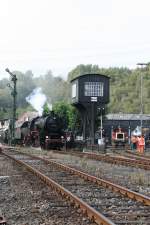 52 6106 verlsst mit ihrem Sonderzug das Museumsgelnde richtung Bochum Hbf.