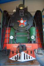 Front der russischen Schnellzug Dampflok P36 0123, ausgestellt im Eisenbahn- und Technikmuseum Prora. - 10.07.2013