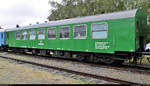 Blick auf den  Dampflokbegleiterwagen Nr. 1 für 41 1144-9 und 52  (60 80 99-10 001-8 D-IGEW), der während des Herbstlokfests auf dem Gelände des Lokschuppen Staßfurt steht.

🧰 IGE Werrabahn Eisenach e.V.
🕓 26.9.2020 | 10:52 Uhr