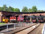 Ein Blick au den Lokschuppen zu den Eisenbahntagen in Schwarzenberg am 05.06.11. zusehen sind ein ASF, 112 516-0, 211 001-3, 86 1049-5, 75 501 und 94 2105-8. 