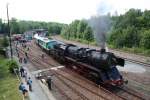 50 3616-5 rangiert mit dem Museumszug und der Wismut V 300 005 am 23.05.09 im Eisenbahnmuseum Schwarzenberg. Fotografiert aus dem Museumsstellwerk des VSE.