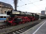 Dampflok BR 001 180-9 der BayernBahn (BEM - Bayerisches Eisenbahnmuseum) mit Sonderzug nach Regensburg, Munchen Hbf 2014-12-13 **** 
Sehen Sie unsere Bahnvideos an - 
www.youtube.com/user/cortiferroviariamato/videos **** http://www.youtube.com/watch?v=7GHE6zRgxr0 Ein Video der 001 bei der Ausfahrt in Richtung Regensburg am 13-12-14 in München Hbf