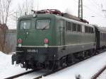 Elok 140 438-3 der Bayernbahnmit BEM Sonderzug Ski-Express in München-Pasing am 07/02/2015  Videos der Zug  Teil 1 (München-Pasing) https://www.youtube.com/watch?v=BwssjIqFwF4 -   Teil 2