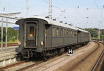 Sonderzug Berlin Macht Dampf von Berlin-Schöneweide nach Warnemünde bei der Ausfahrt im Rostocker Hbf.13.08.2016