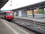 Sonderzug der Wisentatalbahn, der bei der Rückfahrt aus Gera erst über die Elstertalbahn bis Weischlitz und dann über Plauen/Vogtl.ob.Bhf mußte,um wieder nach Mühltroff und