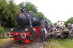 Ein kurzer Foto-Stop auf der Fahrt nach Naumburg war die Chance fr das Lok-Personal, die l-Kanne nochmals einzusetzen.