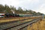 Historische Eisenbahn Frankfurt 52 4867 mit Sonderzug am 02.01.22 in Nidda Bhf