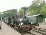 Histor.Nebenbahnzug mit Borsig Lok T3 Nr.30(1904)auch  Chanderli  genannt,am 12.07.09 im Bhf.Kandern.