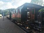 Ci 44 der Kandertalbahn am 18.07.21 in Kandern   Dieser Wagen wurde 1894 für die damals eröffnete Kaiserstuhlbahn (Riegel-Breisach) gebaut und hatte dort zunächst die Nummer 1107.