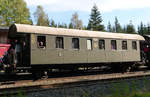 03. Oktober 2012, Zum Tag der Deutschen Einheit besuchen wir das Herbstfest im Bahnhof Rennsteig. Ein Sonderzug ist eingefahren. Darin auch dieser Cid 80 931 Erfurt.