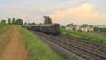 Wagenpark vom Verein  Historische Eisenbahn Frankfurt e.V. , im DPE 1879 von Koblenz-Ltzel nach Frankfurt (M) Sd, bei Erbach (Rheingau); 22.05.2011