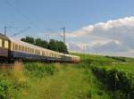 D-CBB 56 80 88-70 101-2 WRmh im DPE 20291 von Basel Bad Bf nach Rdesheim, am 07.07.2012 bei Hattenheim.