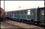 Bahnhof Salzwedel am 10.4.1994: DR Gefangenen Wagen Nr.