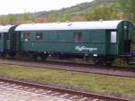 Buffetwagen der  Traditionsgemeinschaft 50 3708 e.V. Halberstadt  im Bahnhof Karsdorf; 08.09.2007 