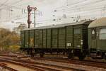  Deutsche Bundespost  Gepäckwagen 75 80 9229 92-06 in Koblenz Lützel, am 02.11.2024.