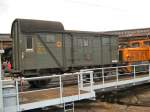 Packwagen  Pwg in der Ausfhrung der DRG auf der Drehscheibe im  Bw Schneweide, Herbst 2007