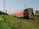 Steuerwagen der Gattung DABbuzf777 mit einem RE zwischen Greifswald Hbf und Greifswald Sd. Als Lok diente an diesem wunderschnen 01.06.03 die 143 162.