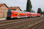 Nach einer weile fuhr diese S11 aus Wurzen wieder nach Leipzig in Borsdorf ein am 08.08.2009