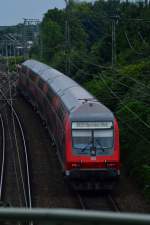 Vertan? Keine Ahnung warum auf dem nach Aachen fahrenden Steuerwagen RE9 steht und nicht RE4, vielleicht war dem Personal ja nach  Scherzen  zumute....oder nur falsch eingestellt der Zugzielanzeiger. Gezogen wurde der Zug von der 111 118-6. Dienstag 18.8.2015