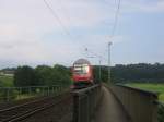 Ein Doppelstocksteuerwagen als RE 9 auf einer der zahlreichen Siegbrcken bei Auel (Hennef).