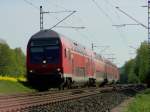 Eine leichte Gegenlicht Aufnahme an der KBS485! RE10425(RE4) fhrt hier kurz vor bach-Palenberg, Dortmund Hbf entgegen am Km 20.4  4.5.08