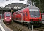 Ein Thalys neben einem RE9 in Aachen Hbf, joa, vor 4 Monaten hatte ich genau das selbe Motiv schoneinmal, nur mit Schnee :-) 15.3.2009