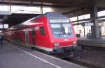 Ein 761.2 mit der RE 4  Wupper-Express  von Aachen Hbf nach Dortmund Hbf in Dsseldorf am 21.3.2005