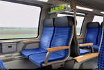 Blick auf zwei Sitze in DBpbzfa 763.0 (50 80 86-35 042-0 D-DB), Baujahr 1998, von DB Regio Mitte.