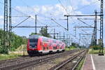 146 016 kommt Steuerwagen vorraus mit ihrer RB40 in Dreileben Drackenstedt eingefahren.

Dreileben Drackenstedt 17.07.2023