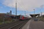 RE 2 nach Essen in Recklinghausen Hbf (23.03.2024)