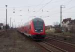 Hier zu sehen der RE2 nach Cottbus mit Steuerwagen vorraus bei der Einfahrt in den Lbbenauer Bahnhof.