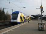 ME 80960 nach Hamburg Hbf steht am 31.03.09 in Lneburg auf Gl.
