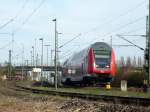 RE 4718 nach Karlsruhe Hbf mit Schublok 146 229-0 kurz hinter Radolfzell.