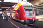 Ein 763.6 Doppelstock Steuerwagen im Dsseldorfer Hbf fuhr heute auf dem RE 1  NRW-Express   nach Hamm(Westf) am 03.04.2005.