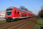 Mit Steuerwagen voraus kommt hier der RE2 von Rathenow nach Cottbus durch Lbben/Spreewald gefahren.