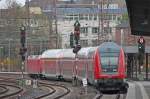 Der RE4331 nach Minden (Westf.) mit einer unerkannt gebliebenen 146.0 an der Spitze bei der Ausfahrt in Essen Hbf 10.4.10