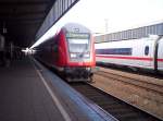 Ein 766.2 Steuerwagen stand mit dem RE 2 Richtung Mnster(Westf) in Essen Hbf. 29.07.2005