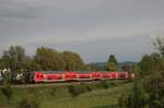 RE 5194 Kreuzlingen/CH - Karlsruhe Hbf hat mit Schublok Br 146.1 soeben Singen(Htw) verlassen und strebt nun dem Schwarzwald entgegen.