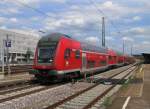 Ein moderner Steuerwagen fhrt hier den IRE 4908 von Stuttgart nach Karlsruhe an.