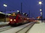 (Winterrckblick 2009/10) Am 14.01.2010 kommt hier der RE2 von Cottbus nach Rathenow mit Steuerwagen voraus.