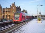 Ein 765.5 Steuerwagen am Ende des RE 60, grade beim halt im Minden(Westf).