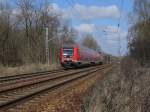 DABbuzfa 778 auf der KBS 240 mit einer RegionalBahn und mit Fernlicht.