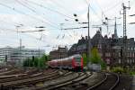 RB 21373 von Ahrensburg nach Hamburg Hbf geschoben von der 112 144 bei der Einfahrt in Hamburg Hbf am 11.05.2013