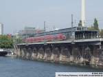 RE2 nach Rathenow fhrt am S-Bahnhof Jannowitzbrcke vorbei, nchster Halt ist Alexanderplatz. Es zieht wie immer eine BR 112.